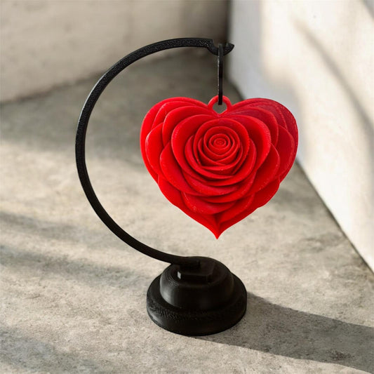 🖤 Produit : Cœur fleuri suspendu – Impression 3D