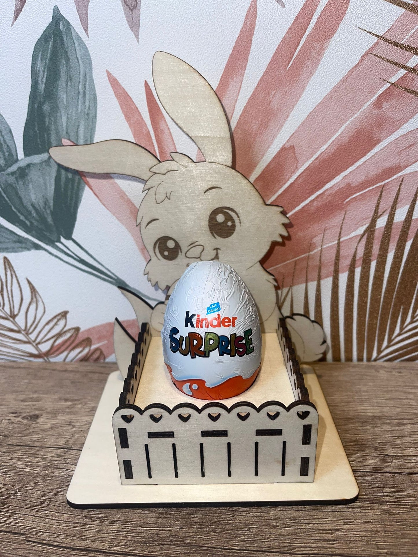 Support Lapin de Pâques en Bois pour Œuf Kinder