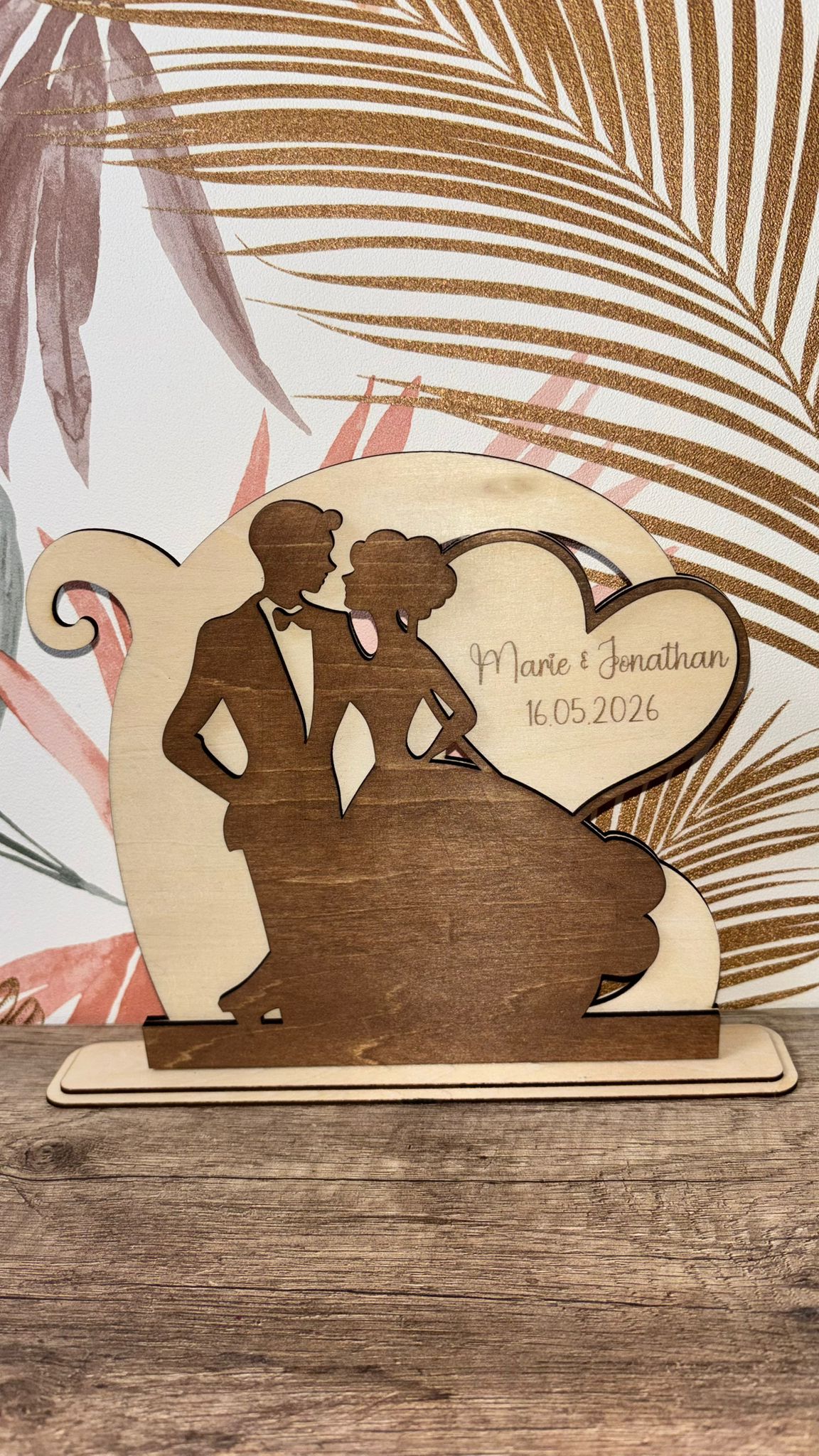 Décoration bois mariage personnalisée – Silhouette couple