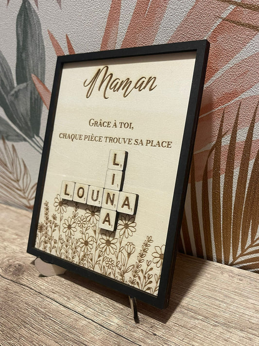 Cadre bois personnalisé Maman – Lettres Scrabble & Prénoms